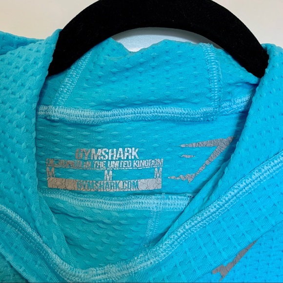 3/30$ Gymshark hoodie workout top - Picture 5 of 7